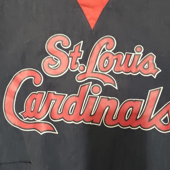 St Louis Cardinals Short Sleeve V-neck Scrubs with Front Pockets; Size Small - Picture 3 of 10